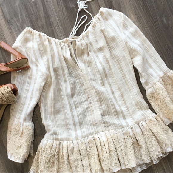 TRYB212 Stacey Lace Ruffle Top - Picture 2 of 7